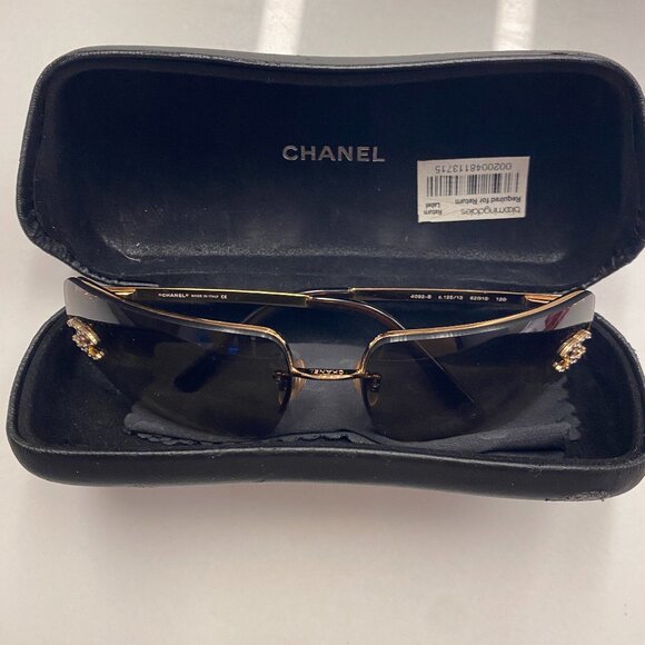 CHANEL VINTAGE Y2K SUNGLASSES - Picture 4 of 6